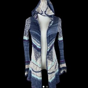 Women's Mudd Hooded Sweater with Blue and Cream Pattern